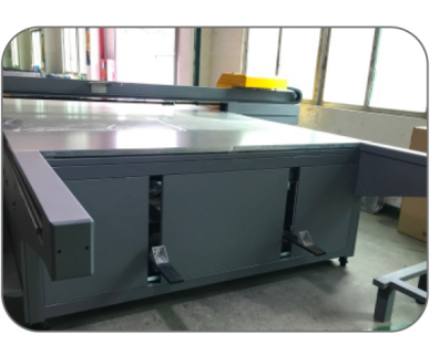 Automatic lifting wood door edge